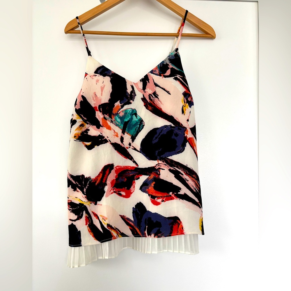 Selling a beautiful camisole for spring